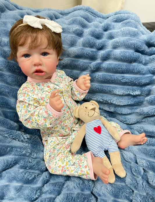 Maya – 22-Inch / 55 cm Full Vinyl Reborn Baby Girl Doll with 3D-Painted Skin and Accessories